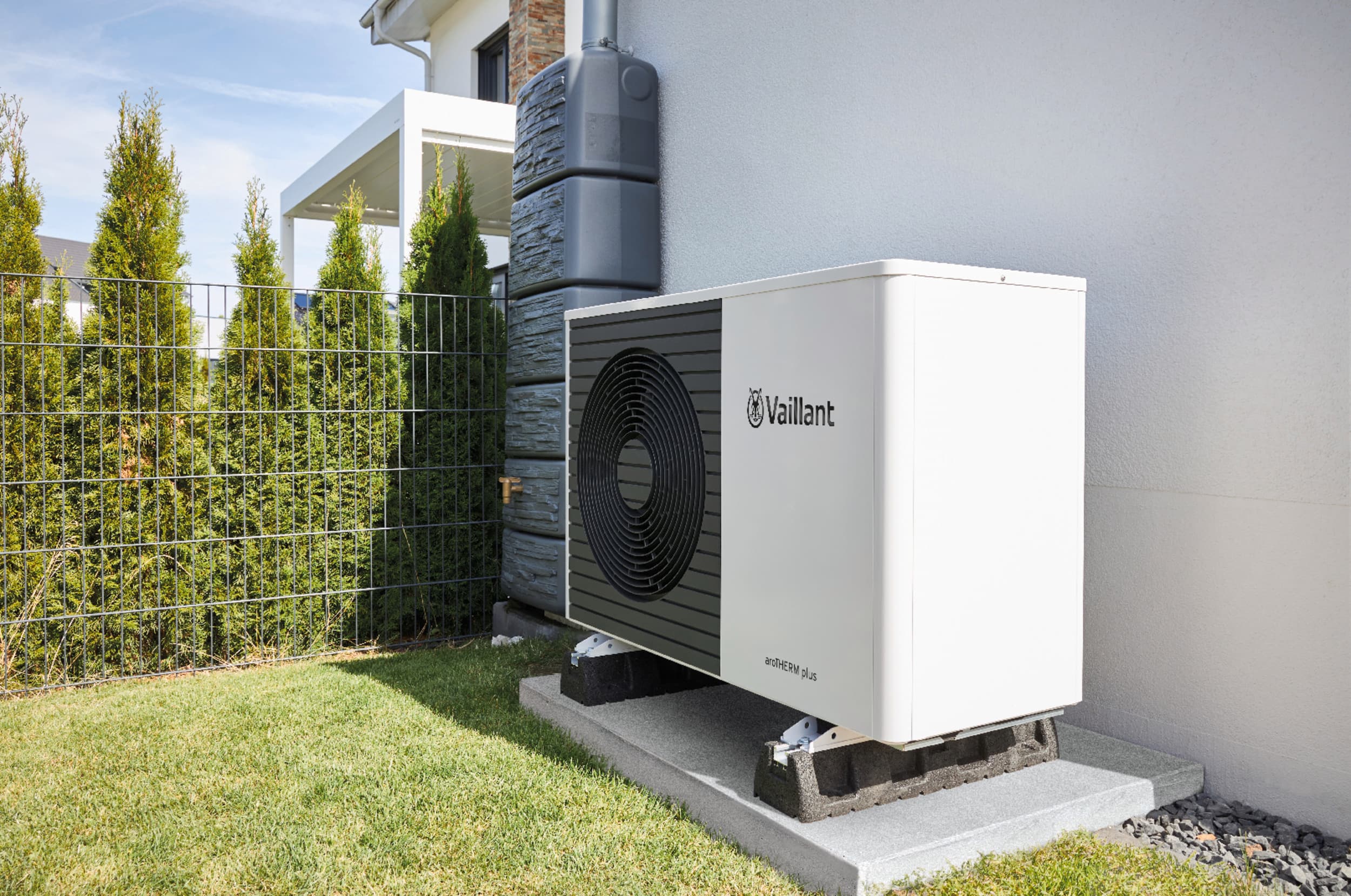 aroTHERM plus