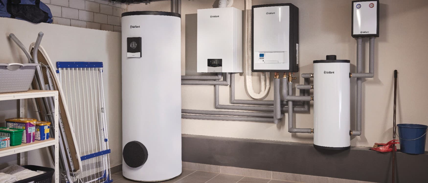 Hibridni sistem Vaillant s plinskim ogrevanjem in toplotnim akumulatorjem.